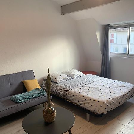 Joli Studio Avec Garage Prive Apartment Tarbes Luaran gambar